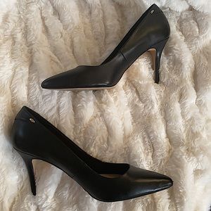 Aldo | Classic Black high heel Pumps 🖤